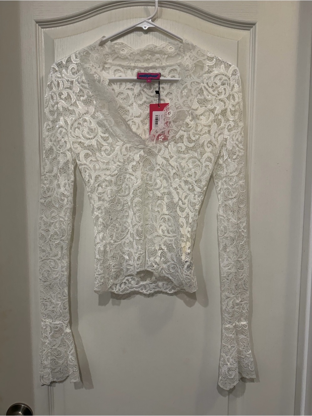 Edikted White Lace V-Neck Long Sleeve Top
